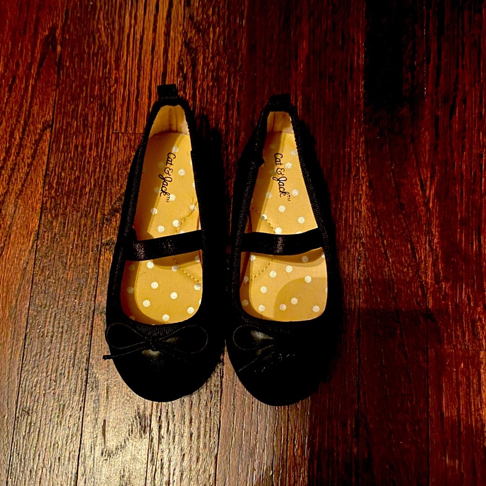 Cat and Jack Black Ballet Flats